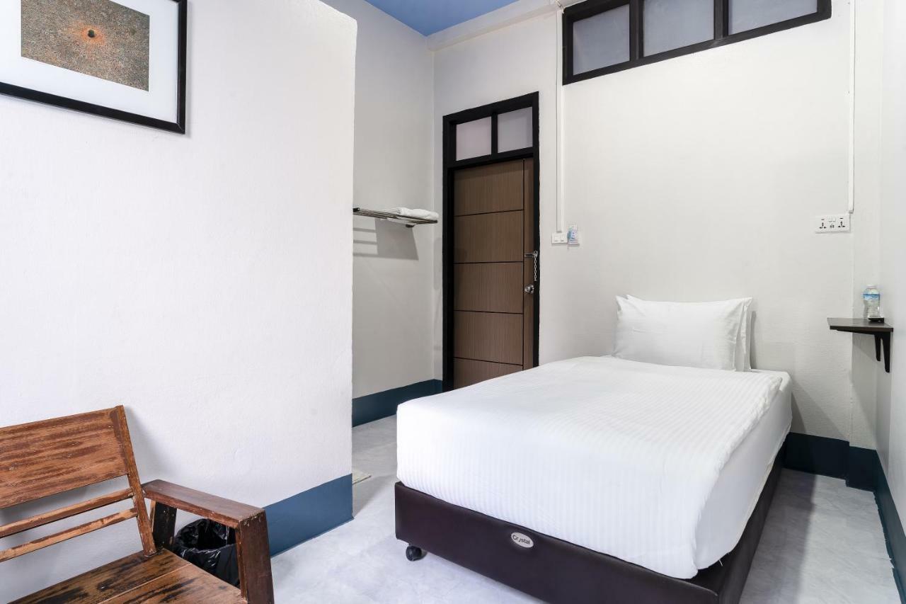 Udomsuk Hotel Satun Exterior photo