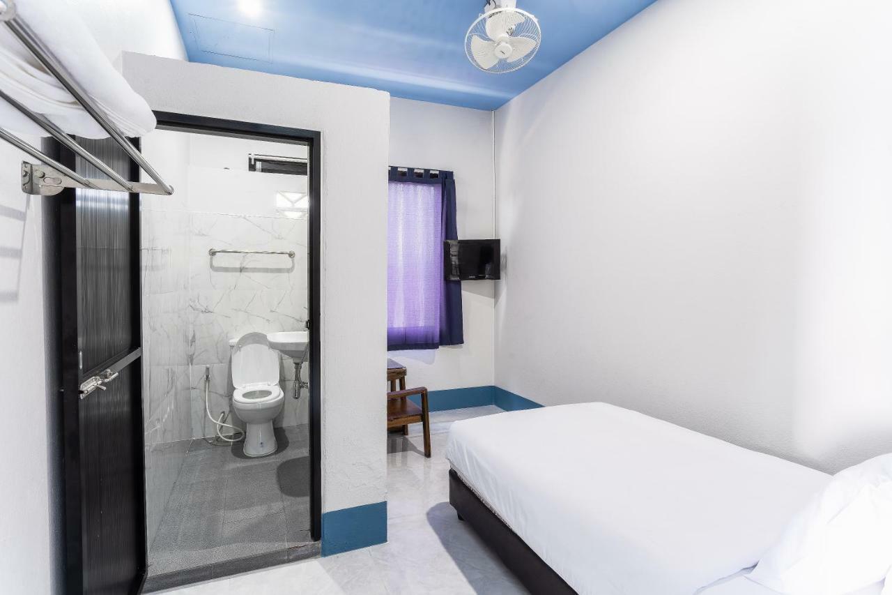 Udomsuk Hotel Satun Exterior photo